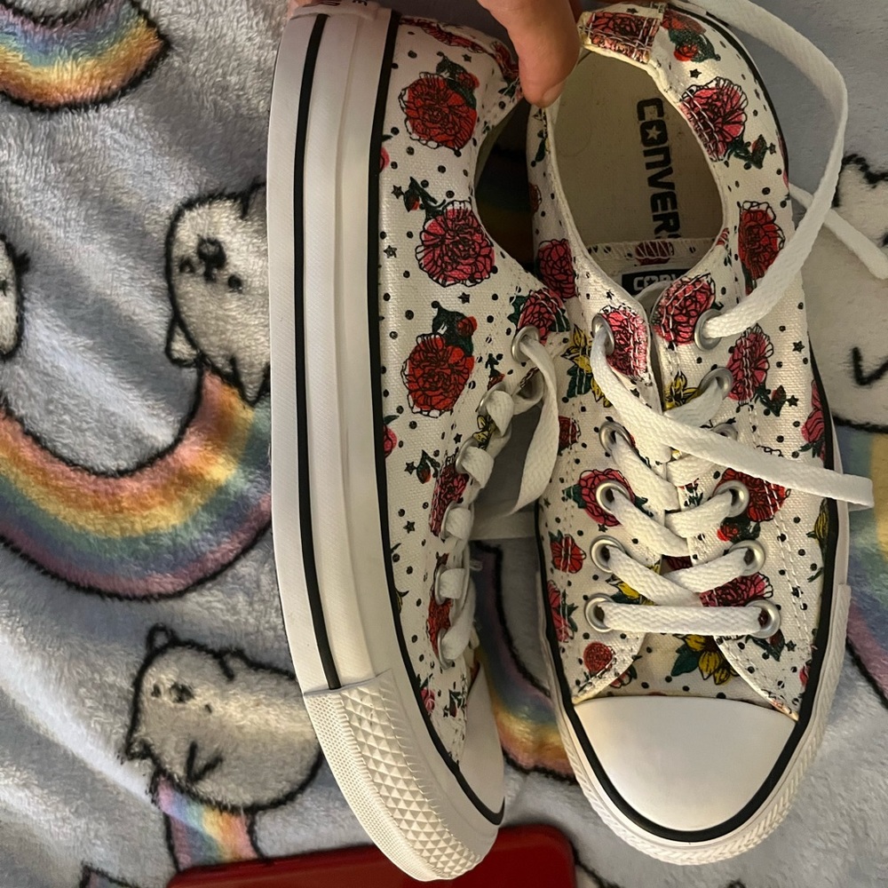 Cute Converse - Picture 5 of 6